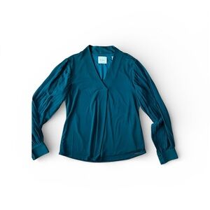 Elie Tahari green V-Neck Blouse